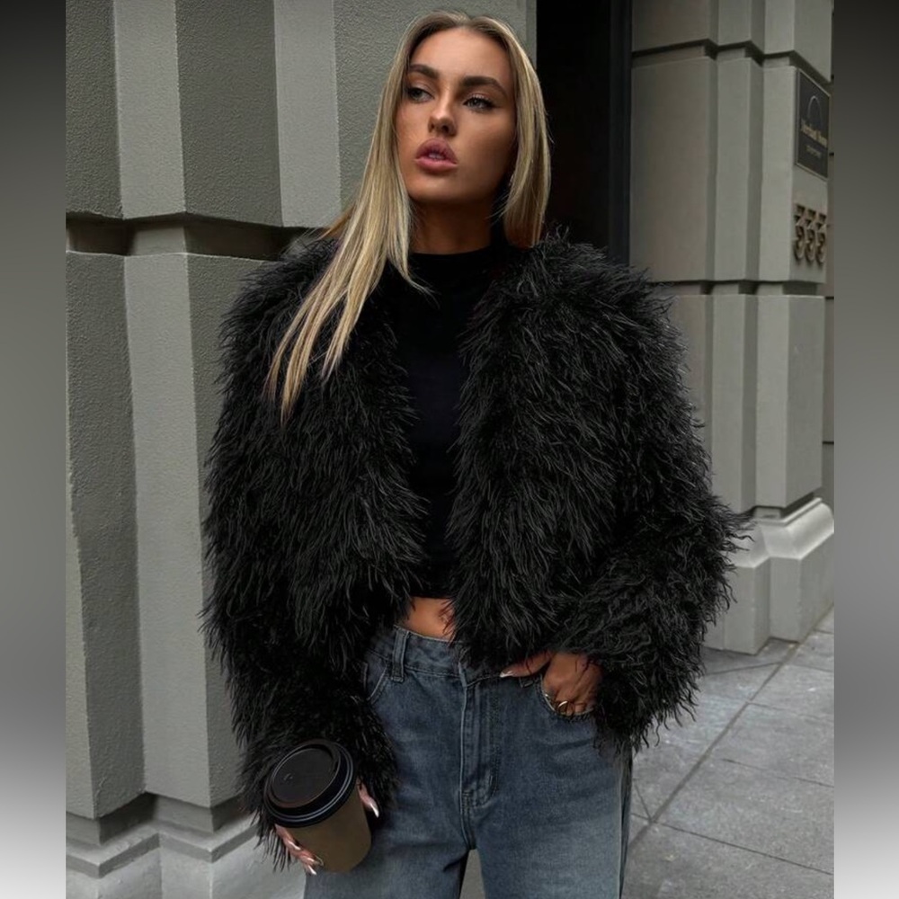 SALE ❤️ Luxury Vintage-Style Faux Fur Jacket – Burgundy Plush Statement Coat - Picture 7 of 9